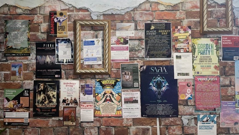 Hemingway Cafe and Bar