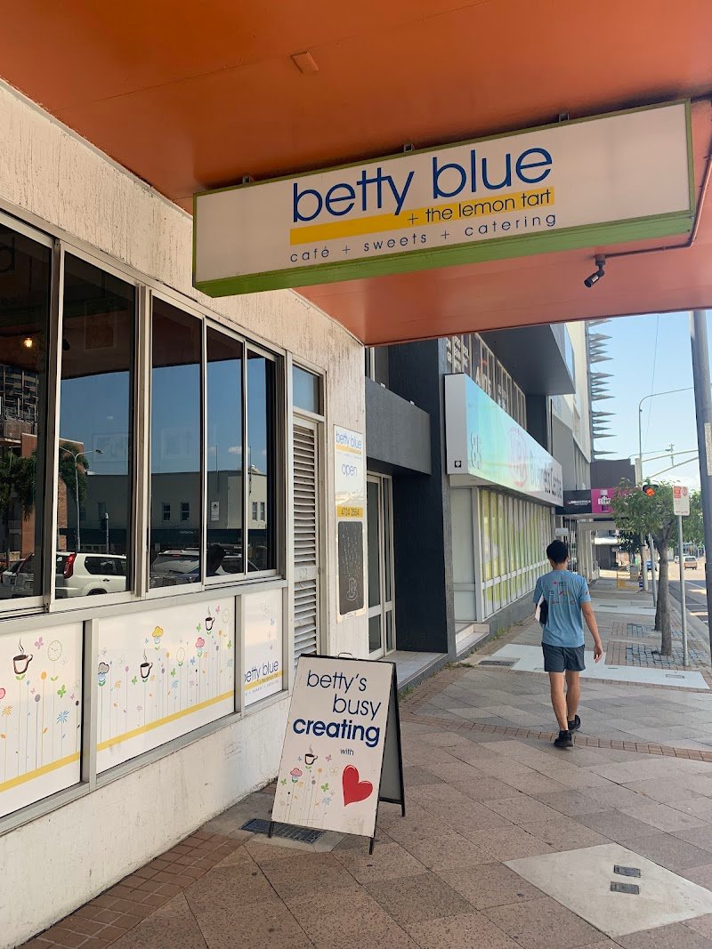 Betty Blue & The Lemon Tart photo 6