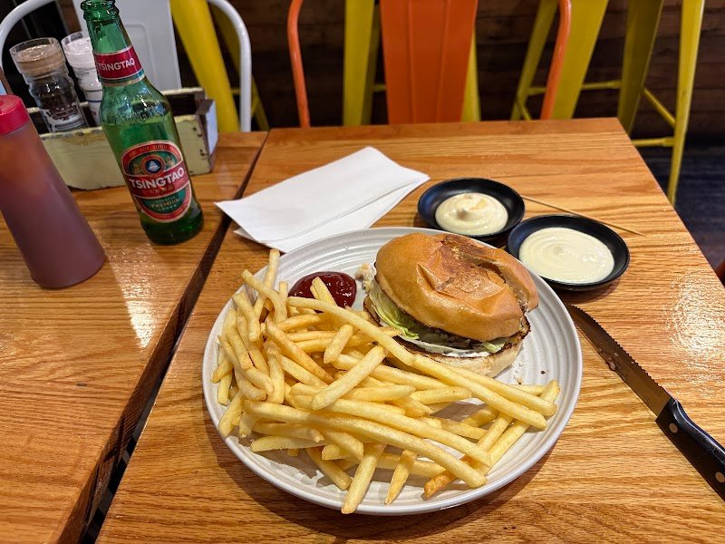 Metro Burgers photo 2