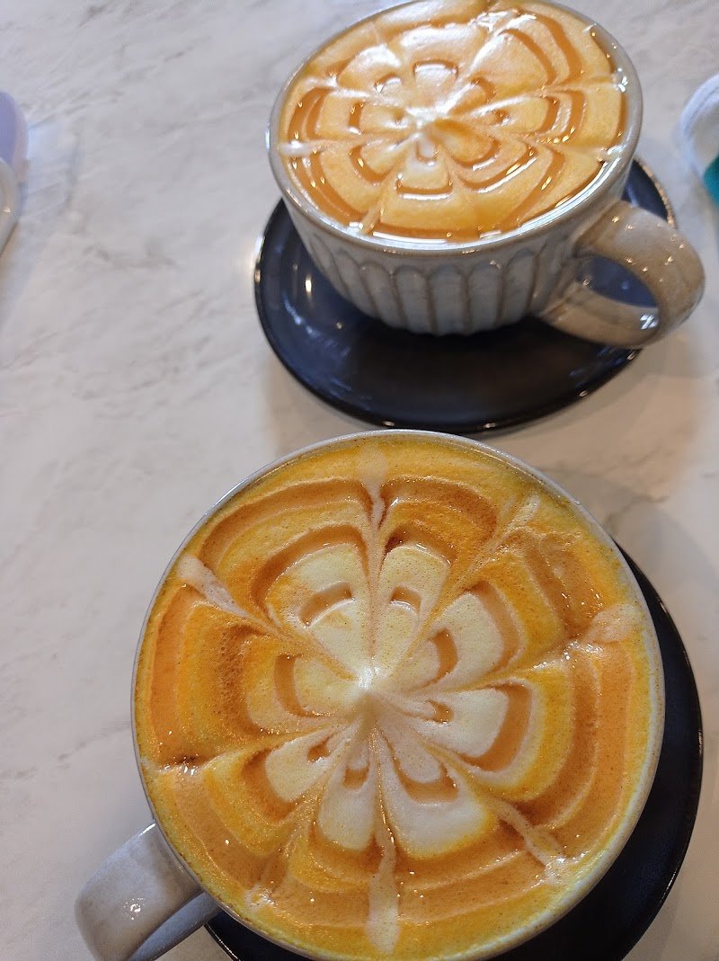 Little Lefroy's photo 3